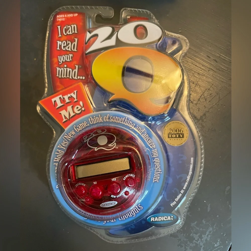 NEW Vintage Radica Games 20Q Electronic Twenty Questions Game Red 2003 Retro